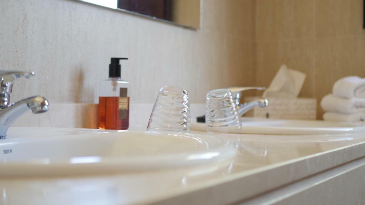 Hotel La Perla Blanca - Ronda Extérieur photo